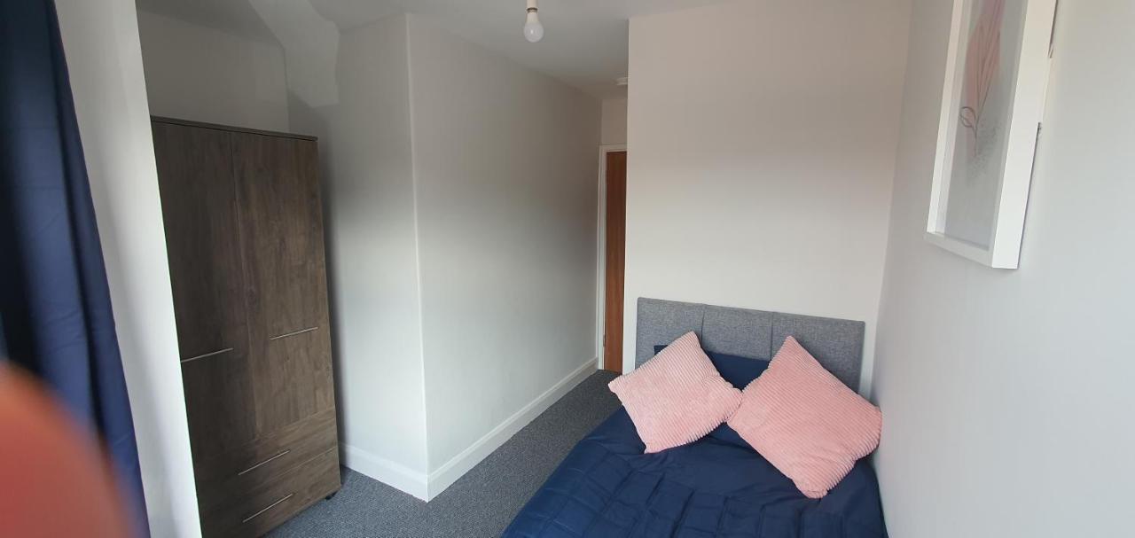 Stoke City House Apartment Etruria Exterior photo